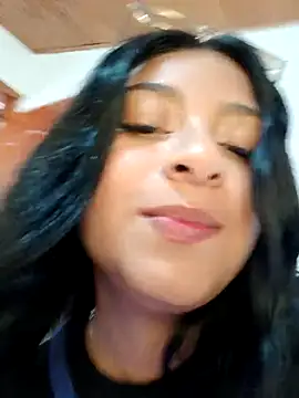 Snapshot of Arianha_segura chatting on 04.16.26 Arianha segura online show from 04.16.26