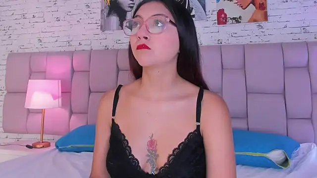 AshleeyRoberts online show from 05.10.26
