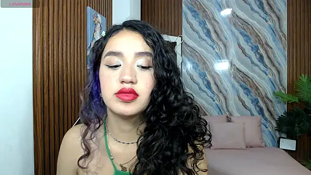 Ellis tay online show from 04.19.26