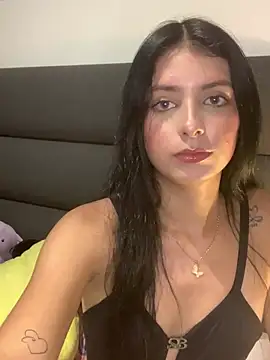 Snapshot of VIOLET_19XXX chatting on 07.18.26 VIOLET 19XXX online show from 07.18.26