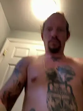 youngwildfreee online show from 04.26.26