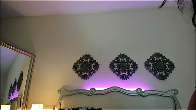 Snapshot of Coraline_Saenz chatting on 04.14.26 Coraline Saenz online show from 04.14.26