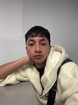 Aaron Brink  online show from 04.10.26