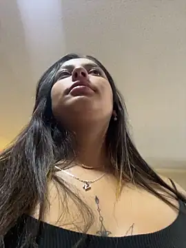 Lucyfer-fire online show from 05.21.26
