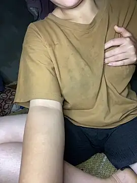 Snapshot of MisuSmile chatting on 04.14.26 MisuSmile online show from 04.14.26