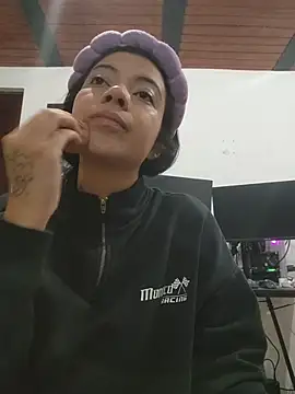 NefertitiXO online show from 05.28.26