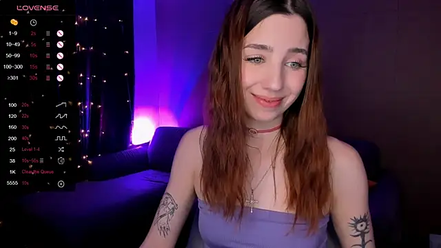 Snapshot of CharliGrace_ chatting on 04.25.26 CharliGrace online show from 04.25.26