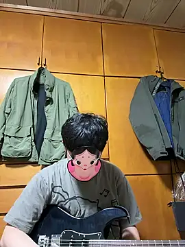 Snapshot of zarokkubokki chatting on 05.13.26 zarokkubokki online show from 05.13.26