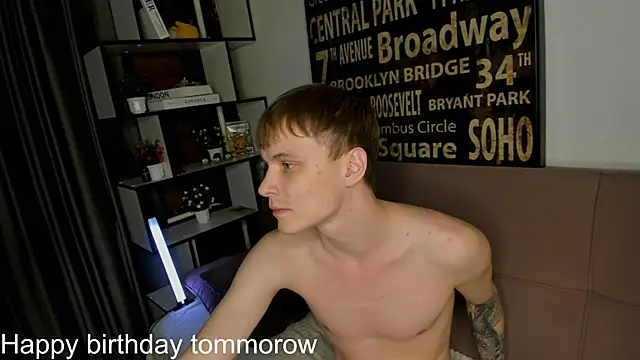 TwinkWhite online show from 05.14.26