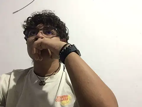 xhecho uzumaki online show from 06.20.26