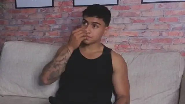 AARON SKYLON online show from 04.17.26