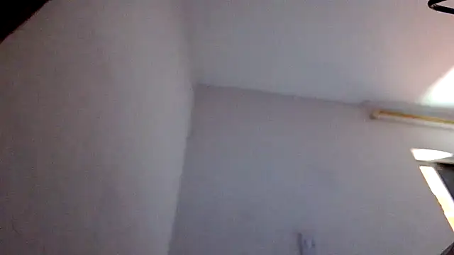 Snapshot of andrew_1520 chatting on 10.15.25 andrew 1520 online show from 10.15.25