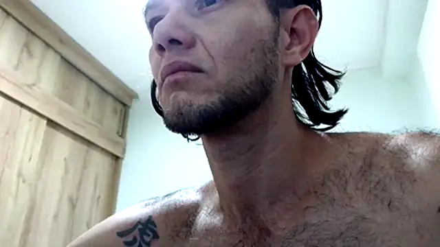 Snapshot of andrew_1520 chatting on 11.06.25 andrew 1520 online show from 11.06.25