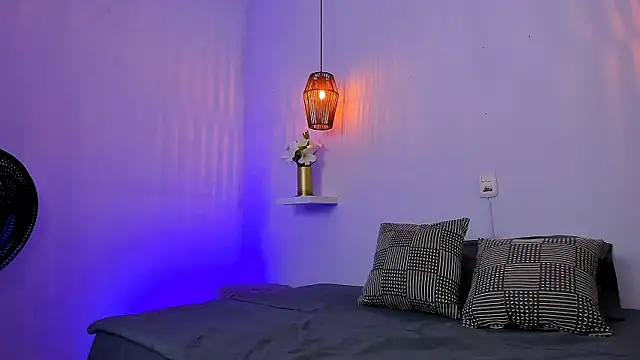 fatima-milf online show from 04.14.26