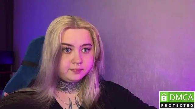 Snapshot of CuteUna chatting on 04.13.26 CuteUna online show from 04.13.26