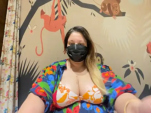Snapshot of kavyasingh36 chatting on 04.29.26 kavyasingh36 online show from 04.29.26