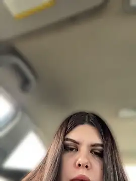 Snapshot of AmeliaBronze chatting on 04.15.26 AmeliaBronze online show from 04.15.26