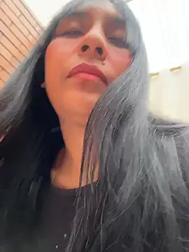 MELIZ QUEEN online show from 04.23.26