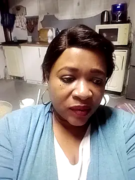 BUSTYQUEEN56  online show from 05.05.26