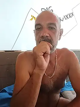 BigTwixxxx online show from 07.14.26
