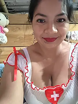 Snapshot of Tamaraxxx_hot chatting on 06.21.26 Tamaraxxx hot online show from 06.21.26