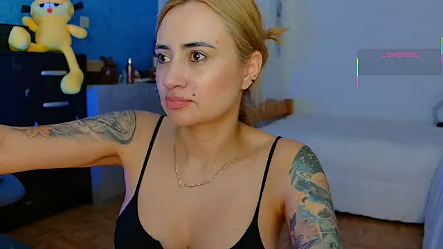 pennyyy  online show from 05.27.26