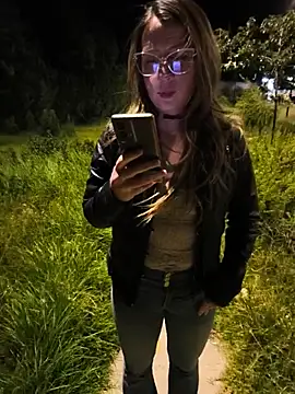 VALELUXX online show from 06.25.26