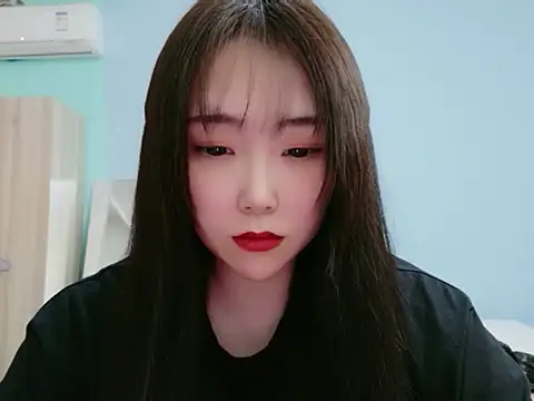 Snapshot of dandanhenda030 chatting on 04.14.26 dandanhenda030 online show from 04.14.26