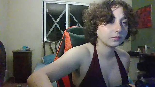 Snapshot of sarah2139 chatting on 04.13.26 sarah2139 online show from 04.13.26