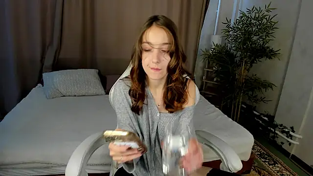 alis tauber online show from 06.20.26