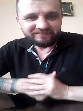 Snapshot of kuless chatting on 04.16.26 kuless online show from 04.16.26