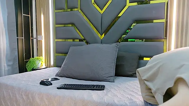 Leo Miller  online show from 04.23.26