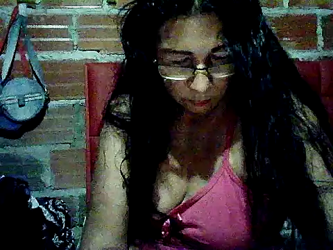 Snapshot of lola_teem chatting on 04.14.26 lola teem online show from 04.14.26