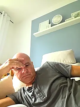 Snapshot of mannohmann5 chatting on 07.20.26 mannohmann5 online show from 07.20.26