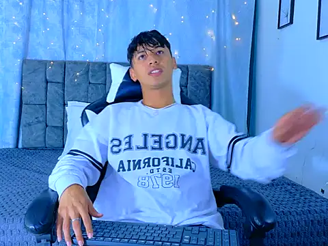 IhanKing online show from 04.26.26