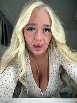 Vanillaheavennn online show from 04.15.26