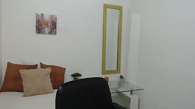 Snapshot of Georgina_DelaCruz chatting on 04.15.26 Georgina DelaCruz online show from 04.15.26