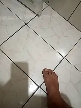 Snapshot of cheiodetesa chatting on 04.15.26 cheiodetesa online show from 04.15.26