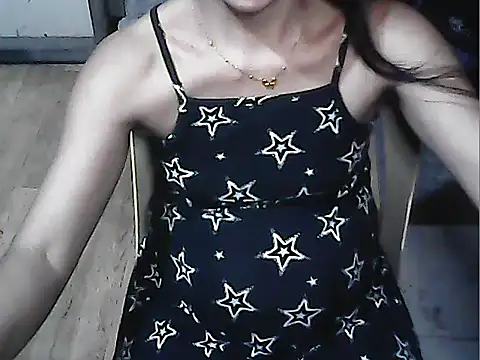 Snapshot of _sweetbabe23 chatting on 05.19.26 sweetbabe23 online show from 05.19.26