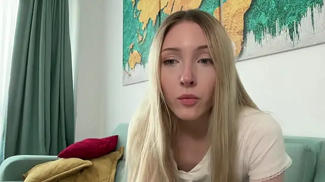 Kattie Petite online show from 05.22.26