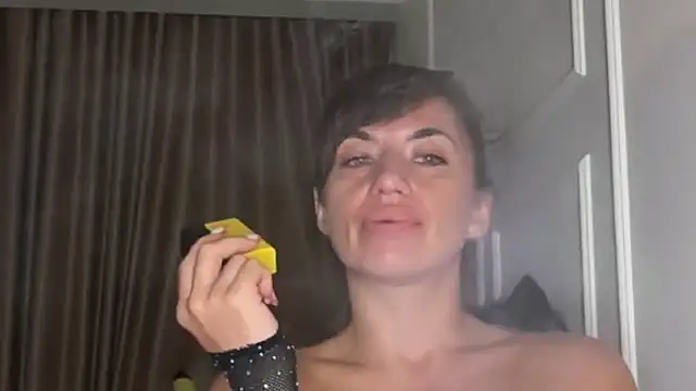 missRorian online show from 05.07.26