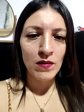 Snapshot of tina_sussy chatting on 06.13.26 tina sussy online show from 06.13.26