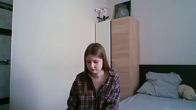 Snapshot of Wellabern chatting on 05.10.26 Wellabern online show from 05.10.26