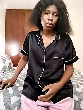 Snapshot of Slender012 chatting on 05.09.26 Slender012 online show from 05.09.26