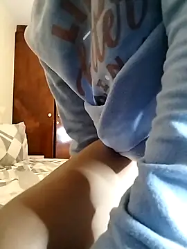 Snapshot of Slender012 chatting on 05.16.26 Slender012 online show from 05.16.26