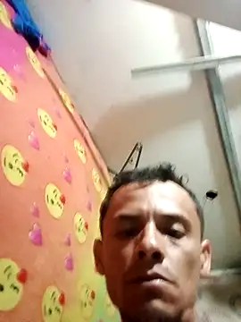 Snapshot of Wars10 chatting on 04.15.26 Wars10 online show from 04.15.26