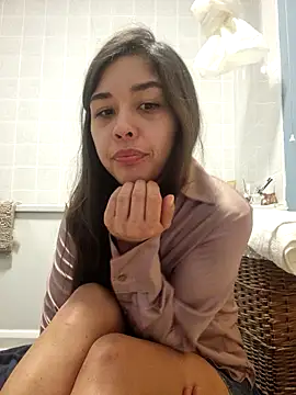 Ariana2001 online show from 04.22.26