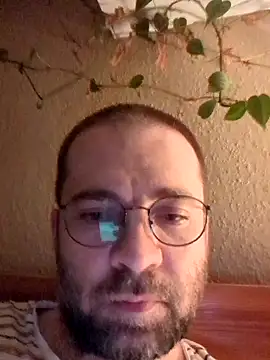 gayboyx77 online show from 04.15.26