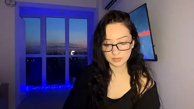 Meow Alika online show from 05.05.26