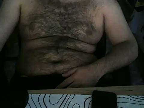 Snapshot of HeyyDouglas chatting on 04.15.26 HeyyDouglas online show from 04.15.26